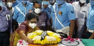 ധീര ജവാന് ആദരാഞ്ജലികൾ അർപ്പിച്ച് ജന്മനാട്. ജൂനിയർ വാറന്റ് ഓഫീസർ എ പ്രദീപിന്റെ ഭൗതിക ശരീരം പൊതു ദർശനത്തിനെത്തിച്ചു..